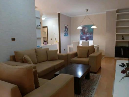 Erina Luxury Apartment Tirana Eksteriør billede