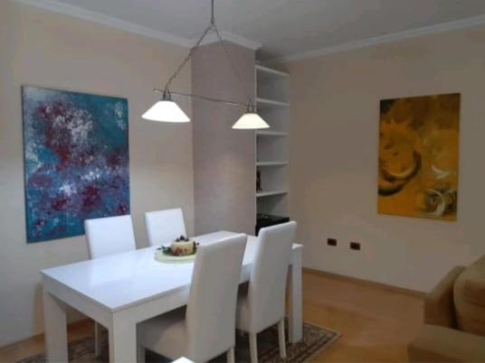 Erina Luxury Apartment Tirana Eksteriør billede